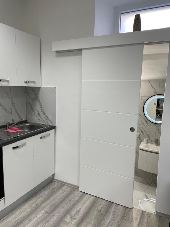 Apartment Studio Beauty In Centar Pula Exterior photo